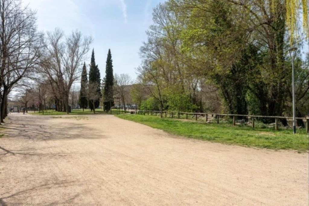 Acogedor Apartamento Cerca Del Casco Antiguo Girona Eksteriør bilde