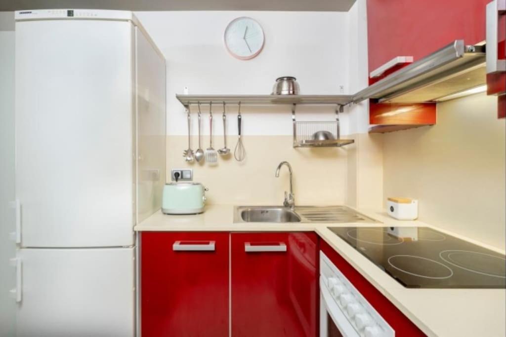 Acogedor Apartamento Cerca Del Casco Antiguo Girona Eksteriør bilde